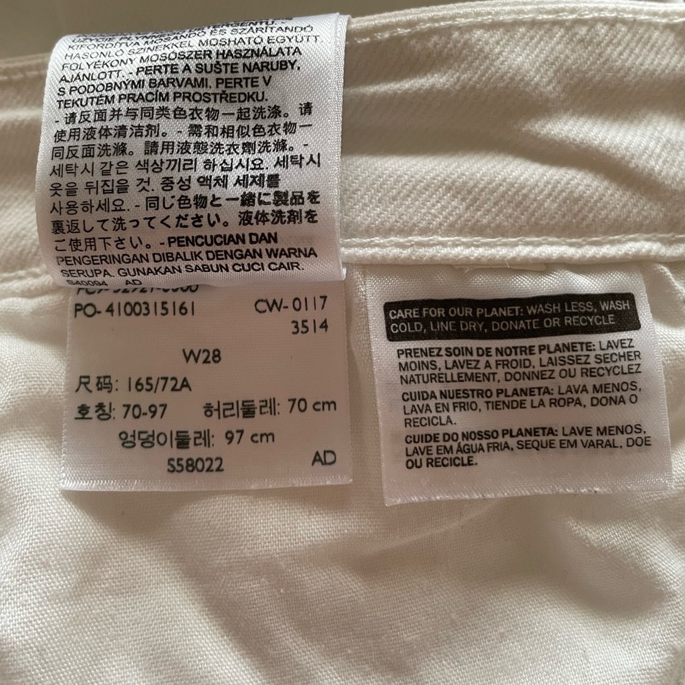 White Levi’s 721 Vintage High Rise Skinny Jeans - Picture 10 of 11